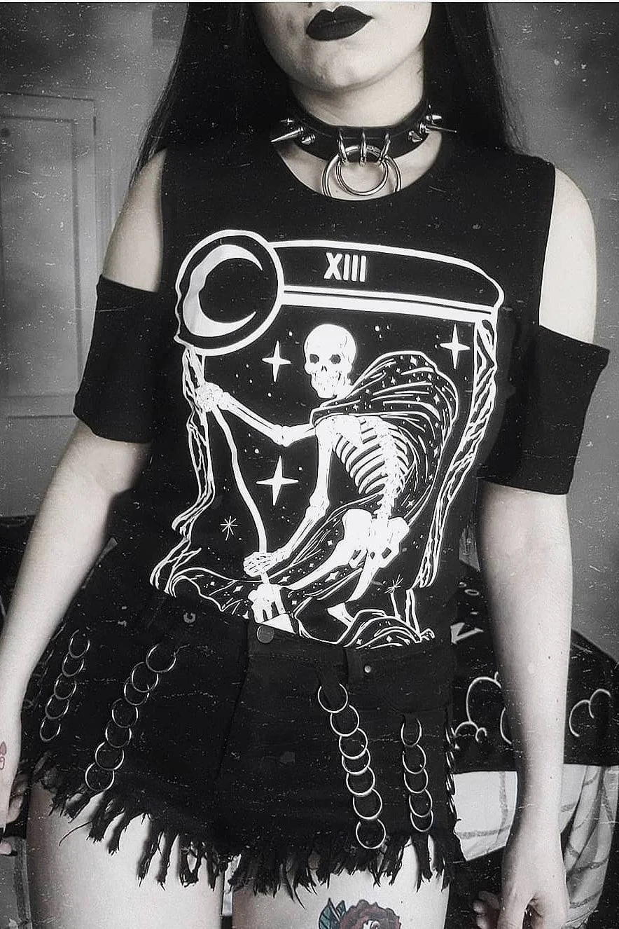 Restyle La Mort Tarot Card Cold Shoulder Top - Image 5